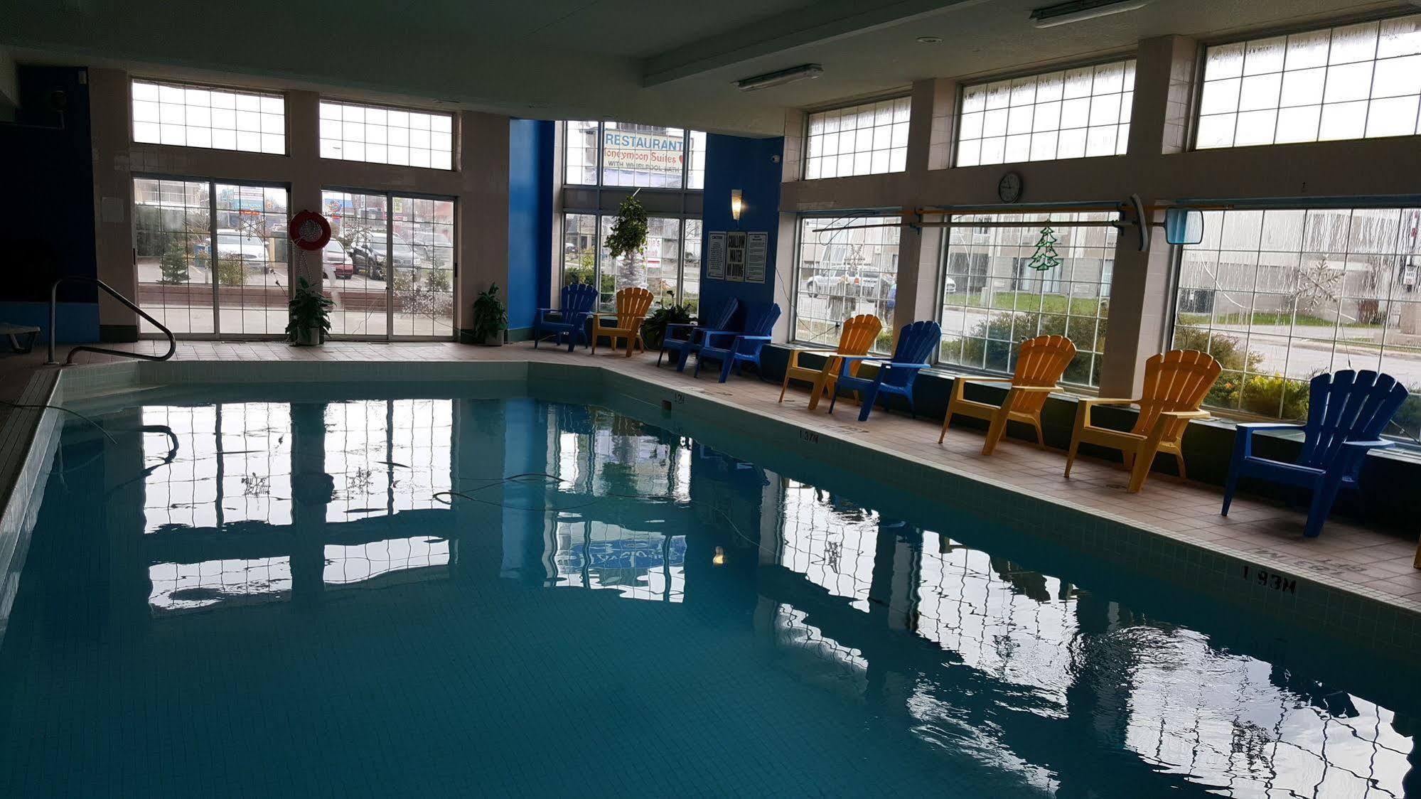 Travelodge By Wyndham Niagara Falls Lundys Lane Eksteriør bilde